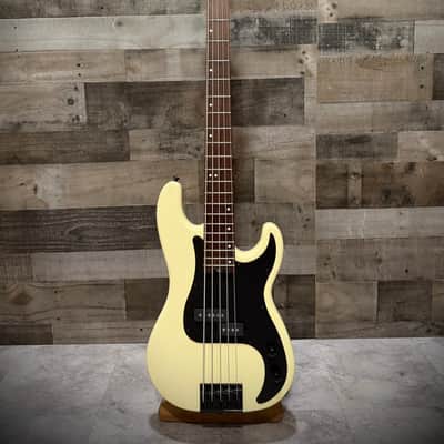 Schecter P-5 Ivy 5-String Electric Bass Guitar (2922) image 2