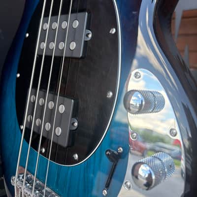 Ernie Ball Music Man StingRay 4 HH with Rosewood Fretboard - Trans Blue image 3