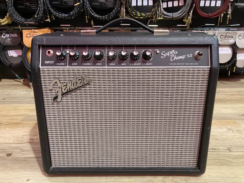 Fender Super Champ X2 2-Channel 15-Watt 1x10" Guitar Combo image 1