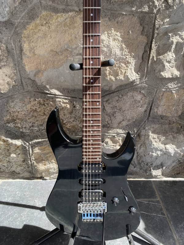 Yamaha 4-2-1D HSH Electric Guitar - Black - 24 Frets Bild 1