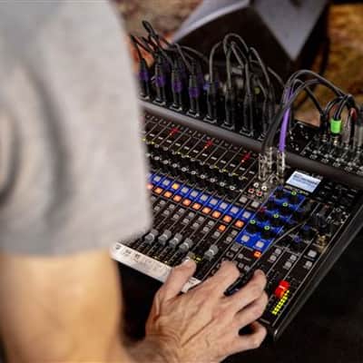 Zoom LiveTrak L-20 20 Channel Digital Mixer And Recorder image 6