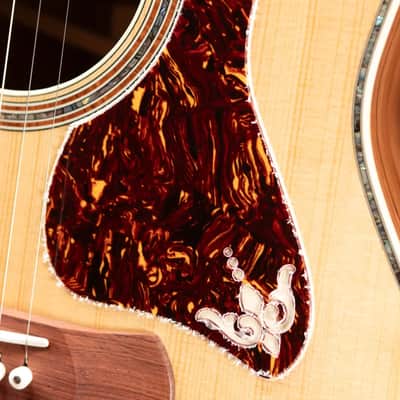 Taylor Gold Label 917e Grand Pacific Acoustic/Electric Guitar - Natural with Hardshell Case image 13