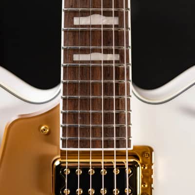 Gretsch G5422GLH Electromatic Classic Hollow Body Double-Cut Left-Handed Electric Guitar - Snow Crest White image 8