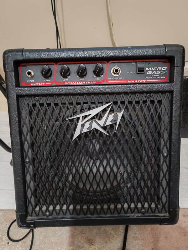 Peavey Micro bass amp 20 watt 2001 - Excellent condition. image 1