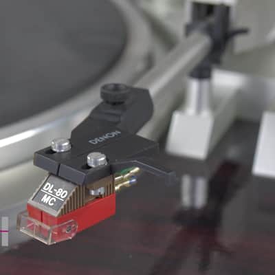 DENON DP-47F Direct Drive Fully Automatic Turntable in Very Good Condition image 13