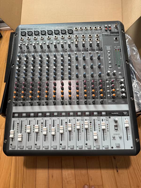 Mackie Onyx 1620 16-Channel Analog Mixer with Optional 24-bit/96kHz FireWire Card Installed image 1