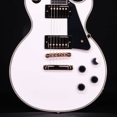 Epiphone Les Paul Custom, Alpine White (Premium Gig Bag Included) image 1