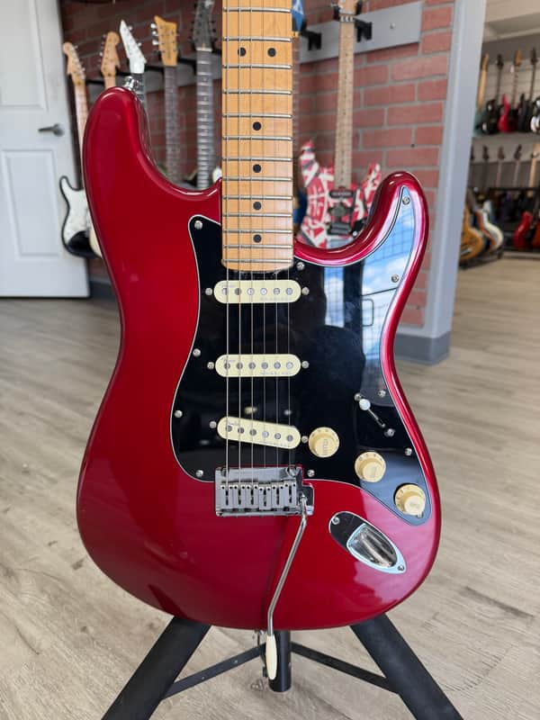 *1997 USA* Fender American Standard Stratocaster Noiseless