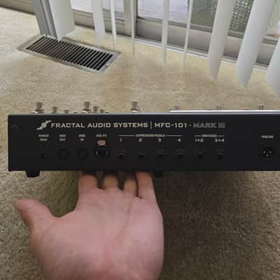 Fractal Audio MFC-101 Mark III MIDI Foot Controller 2014 - 2018 - Black image 2