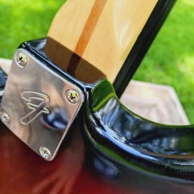 Fender Stratocaster 2003 - 3-Tone Sunburst / Maple Neck image 11