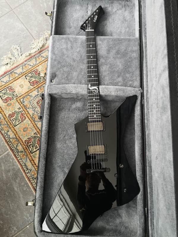 ESP LTD Snakebyte 2012 - Gloss Black image 1
