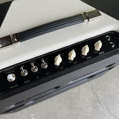 Divided by 13 CCC 9/15 Combo - Black Bronco Tolex / Cream V image 5