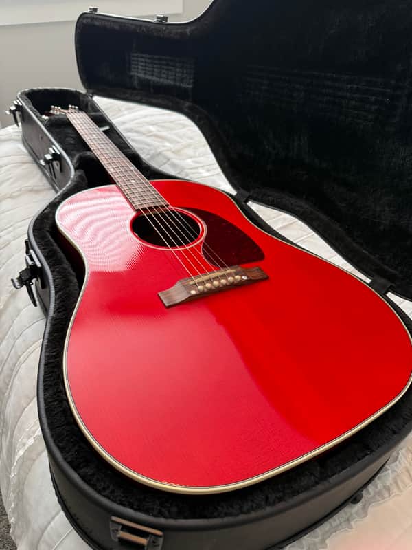 Gibson J-45 Standard 2020 - Present Cherry