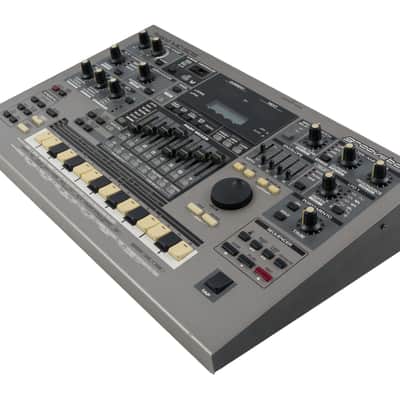 Roland MC-505 Groovebox / Workstation image 3