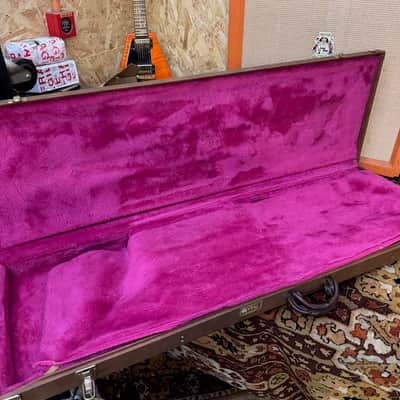 Vintage 1990s Gibson USA Made in Canada Thunderbird Bass Case Brown Pink Lining image 6