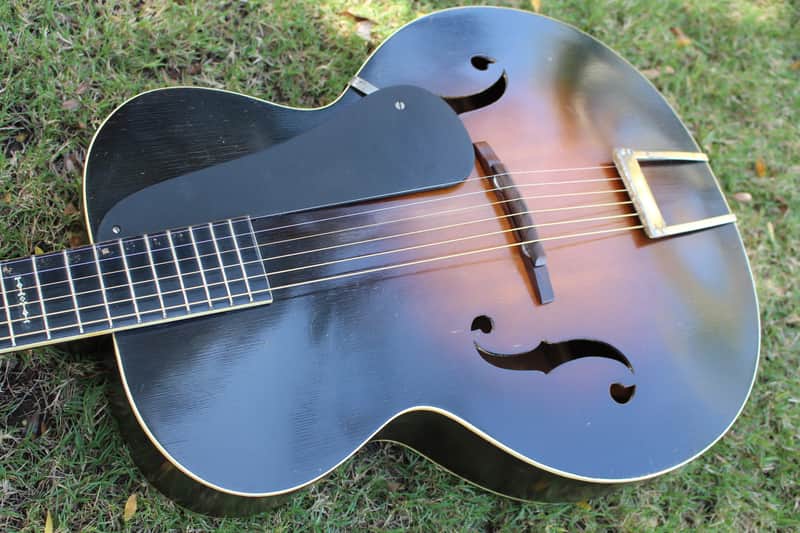 Beautiful Vintage 1930s-1940s Regal Acoustic Archtop Guitar Large