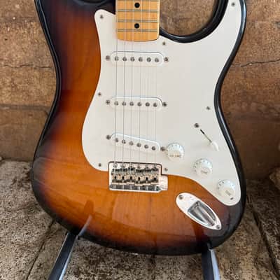 Fender 60th Anniversary 1954 Reissue Stratocaster 2014 - 2 color sunburst image 2