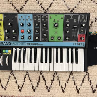 RARE Moogfest Moog Grandmother 32-Key Semi-Modular Analog Synthesizer 2018 Multi-Colored