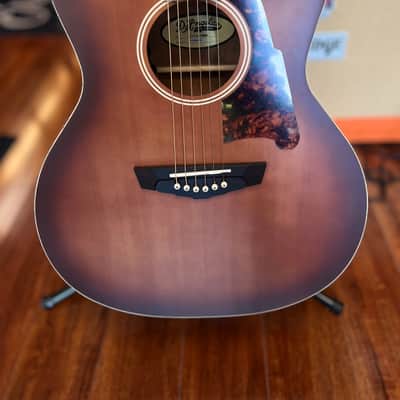 D'Angelico Premier Gramercy Grand Auditorium 2024 - Present - Caramel Burst image 1