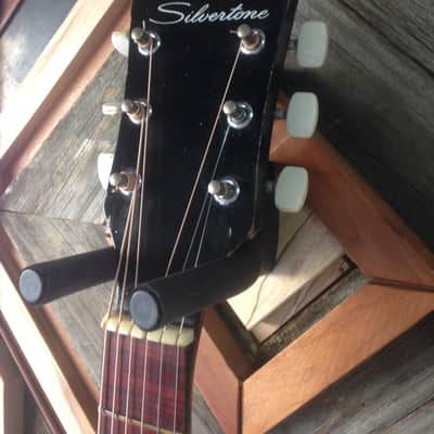 Silvertone 658 Archtop Acoustic 1966 Back And White image 3