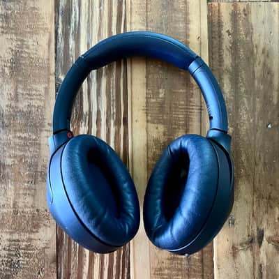 SONY - WH1000XM4 Wireless Noise-Cancelling Over-the-Ear Headphones Midnight Blue image 3