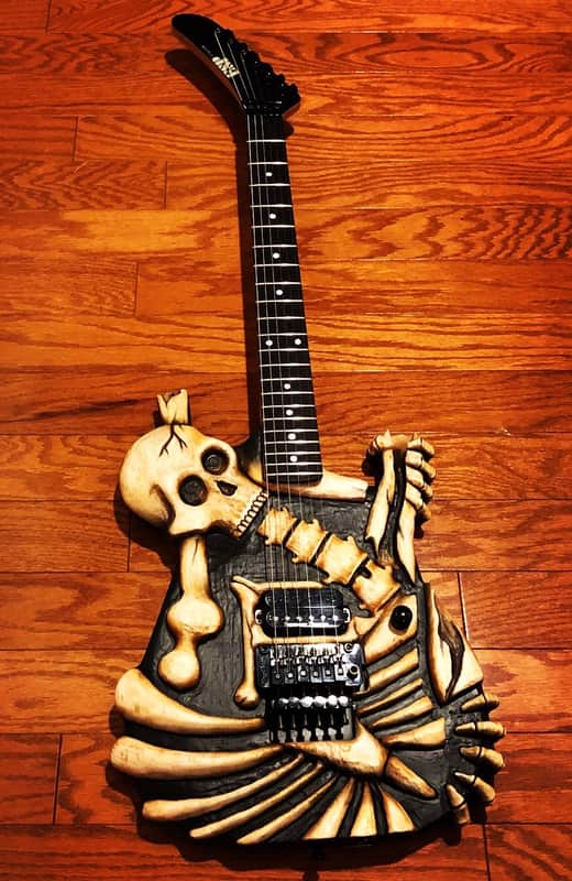 ESP Skull & Bones George Lynch Signature image 1