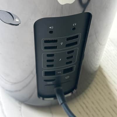 Apple MacPro 2013 - Black image 2