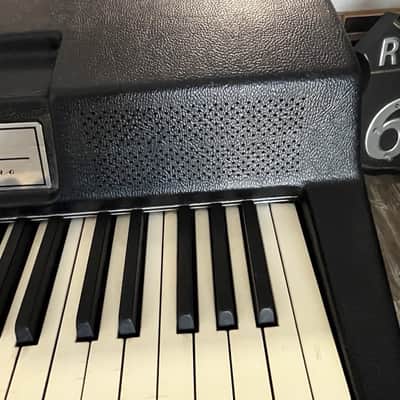 Wurlitzer 200 1972 - Black image 6