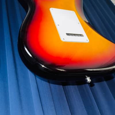 Fender American Ultra Stratocaster with Maple Fretboard 2019 - Kinman Hx Pickups - Ultraburst image 15