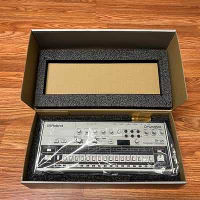 Roland TR-06 Drumatix 2020 - Present - Silver