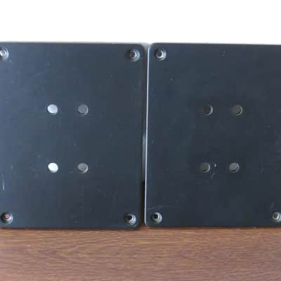 PAIR AUDIOPHILE ELYTONE BI-WIRED L2003.04.N 8 OHM 2 WAY SPEAKER CROSSOVERELYTONE BI-WIRED L2003.04.N 8 OHM 2 WAY METAL PLATE SPEAKER CROSSOVERS. image 1