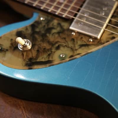 Echopark De Leon Clarence Signature Troy Van Leeuwen #1 image 2