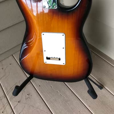 Fender USA Lefty Sunburst Stratocaster Early 90's With HSC image 8