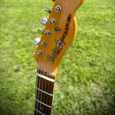 Fender Bullet Deluxe with Rosewood Fretboard 1981 - 1982 - Red image 6