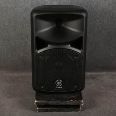 Yamaha StagePas 400BT Portable PA System - 2nd Hand image 2