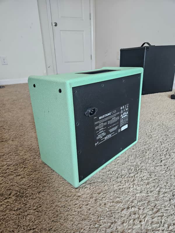 Fender Mustang LT25 25-Watt 1x8" Digital Modeling Guitar Combo 2019 - Present blue image 1