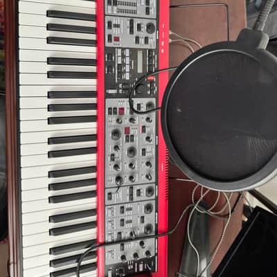 Nord Stage EX HA76 Hammer Action 76-Key Digital Piano 2008 - 2011 - Red image 4