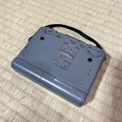 AIWA TP-S70 Portable Cassette Recorder image 4
