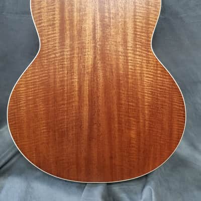 Alvarez LJ2E Artist Series Little Jumbo with Electronics Natural image 7