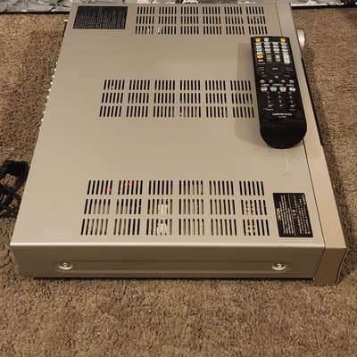 Onkyo Onkyo's TX-LR552 is a 6.1-channel home theater receiver 90s  - Grey metal case image 6