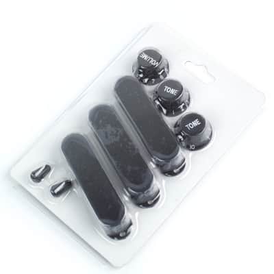 Strat style Guitar dress-up Set 3-Knobs, 3-pickup-covers no-hole, 2-Switch tips ,Black