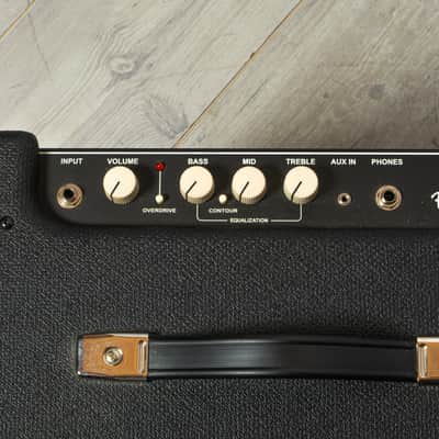 Fender - Rumble 25 1x10 25w Solid State Bass Combo Amp - USED image 7