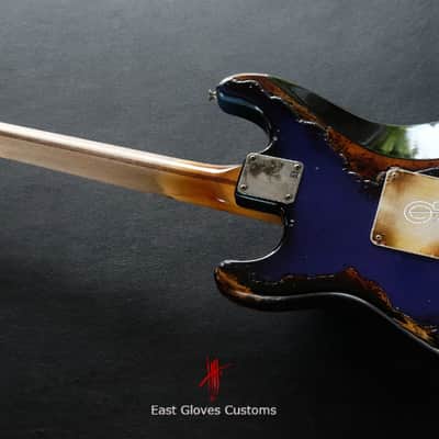 Fender Stratocaster Midnight Blue/Sunburst Heavy Aged Relic by East Gloves Customs image 15