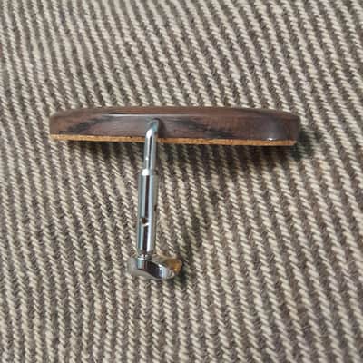 Mandolin Armrest in Rosewood Natural image 2