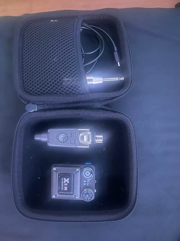 Xvive U4 Wireless In-Ear Monitor System Black image 1