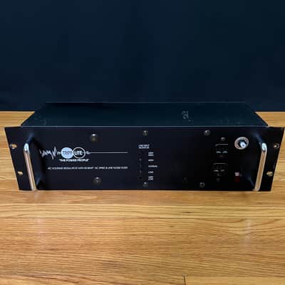 Tripp Lite LCR-2400 Power Conditioner and AC Line Regulator image 2