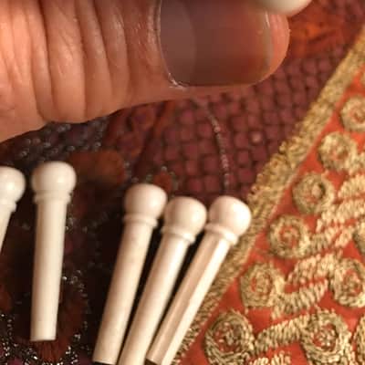 Martin Guitar Real Bone Bridge Pins With Ebony Dots Set of 6 image 4