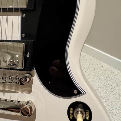 Epiphone 1961 SG Inspired by Gibson Custom Shop – Classic White – Gibson BurstBuckers – Original Hardshell Case image 7