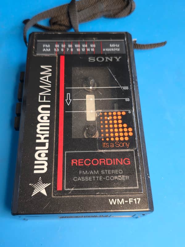 Sony WM-F17 Walkman Cassette Player / Radio – Working – Read Description – As-Is image 1