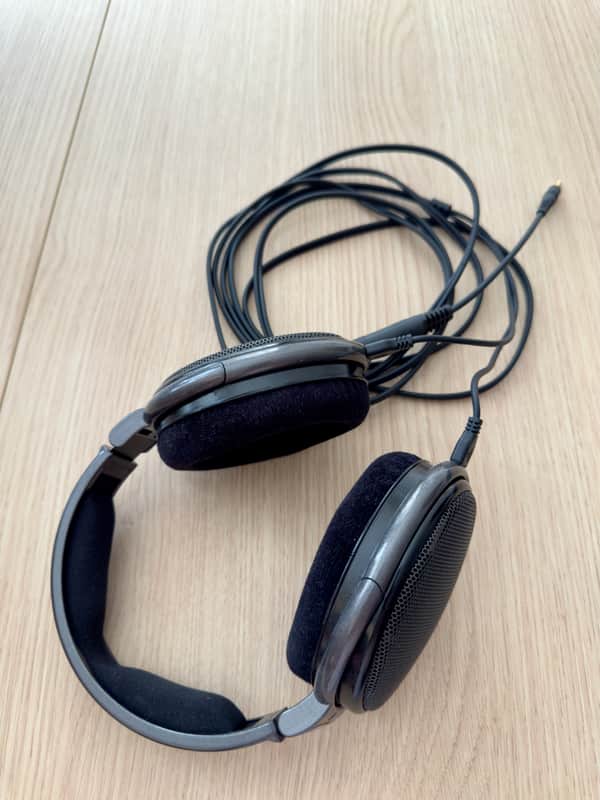 Sennheiser HD 650 Reference Headphones 2010s - Black image 1